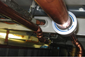 Tubo de cobre con Anillo Merus instalado